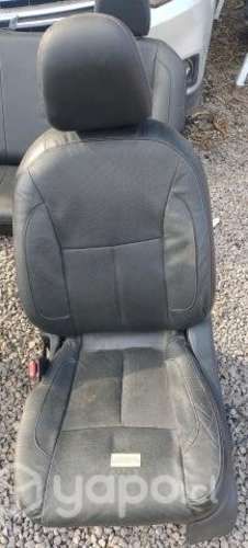 Juego Asientos Cuero Electricos Nissan NP300