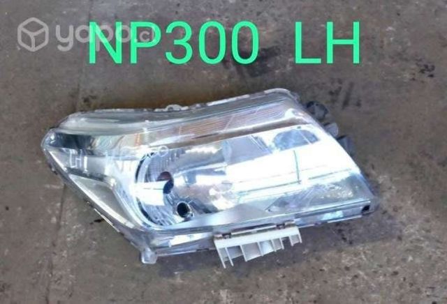 Optico izquierdo Nissan Np300