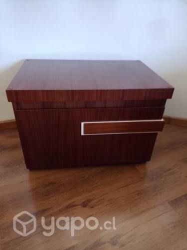 Velador de madera Rosen