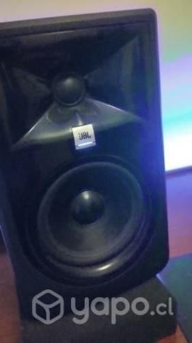 Monitores JBL 305P