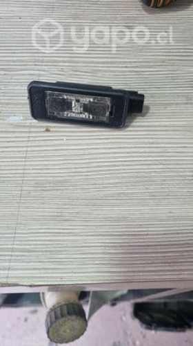 Luz de maletro peugeot 208