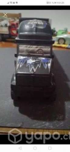 Juego naval y 2 camiones