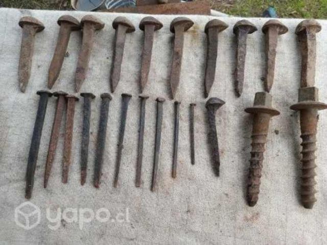 Clavos de fierro