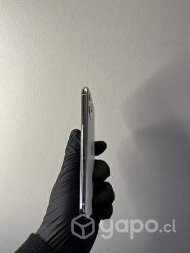 IPhone 11 Pro Silver, seminuevo sin caja.