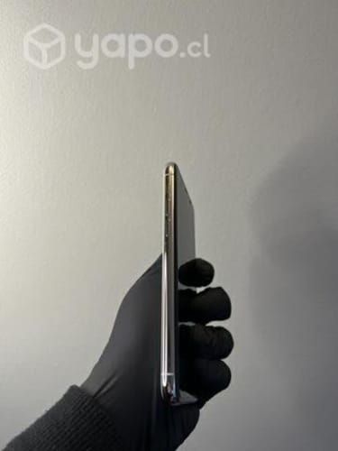 IPhone 11 Pro Silver, seminuevo sin caja.
