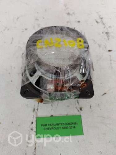 Par Parlantes (CNZ108) Chevrolet N300 2016
