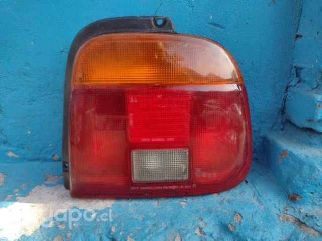 Foco trasero der Suzuki Baleno 1997-2002