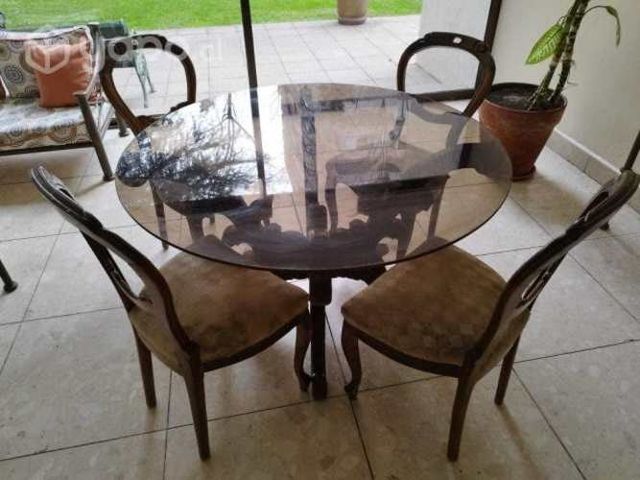 Comedor de encina antiguo