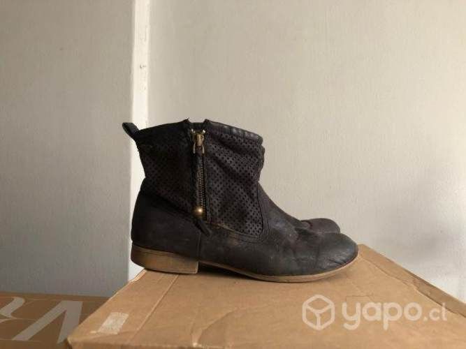 Botines negros
