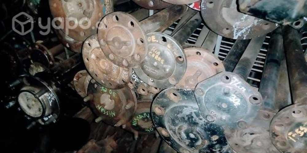 Ejes traseros o palier diversos