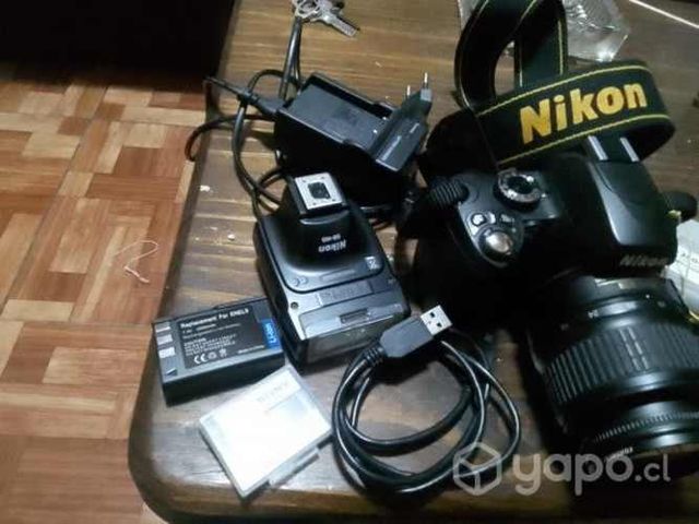 Cámara nikon d60.poco uso. impecable
