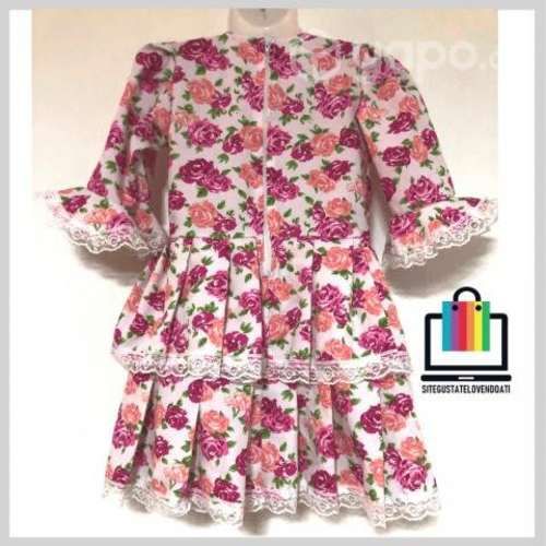 Vestido de Huasita Flores Rojo Rosadas Vuelos