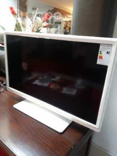 Televisor 24" pantalla plana