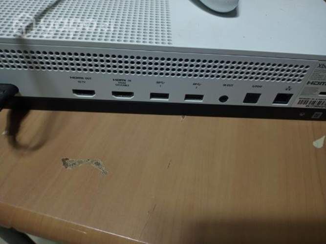 X BOX ONE S. Funcionando al  nada de uso