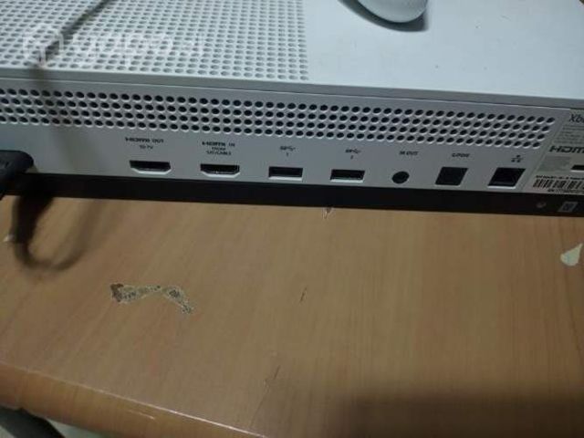 X BOX ONE S. Funcionando al  nada de uso