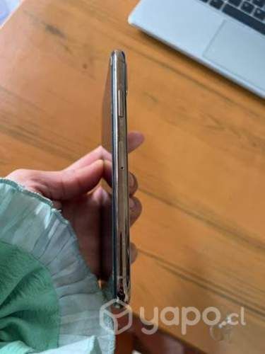 Iphone XS, sin accesorios