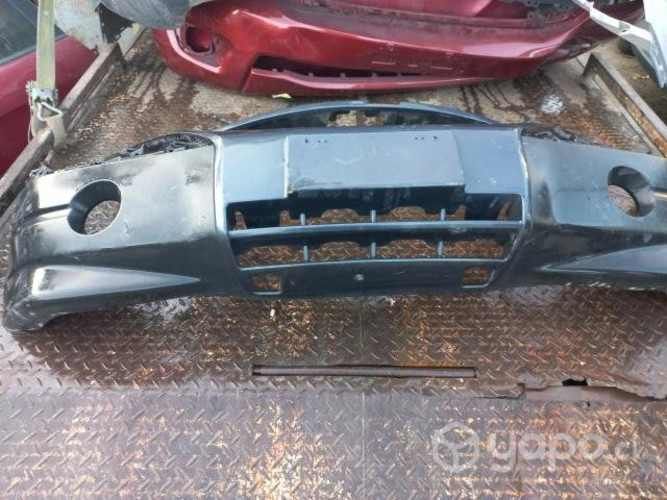 Parachoque Ssangyong actyon 2010 punta tiburón ORI