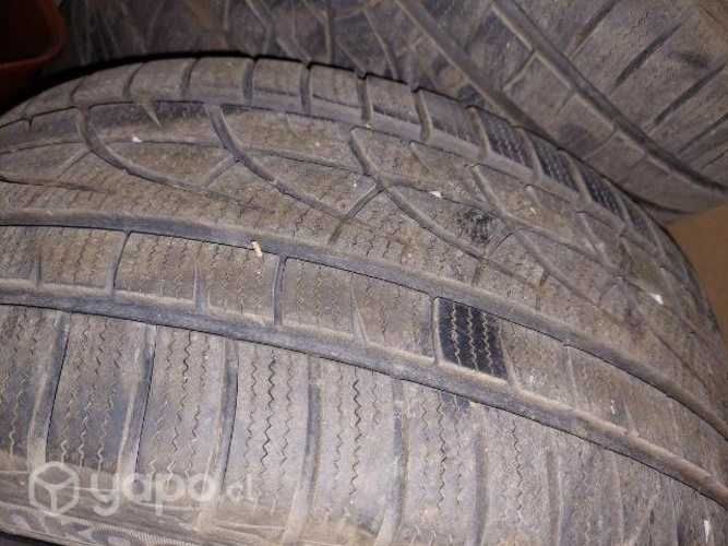 Neumáticos de invierno con llanta