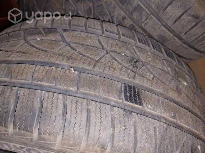 Neumáticos de invierno con llanta