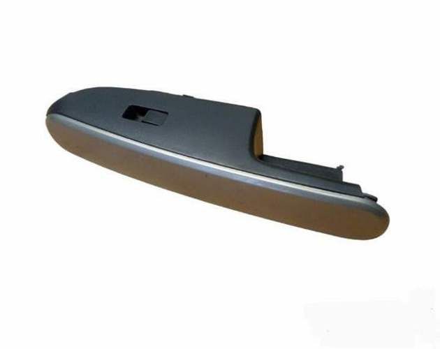 Botonera Alzavidrio Delantera Derecha Mazda 2 2010