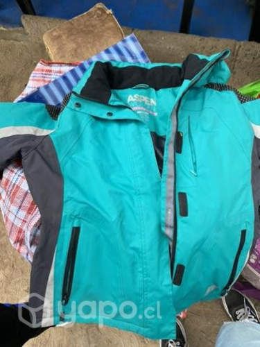 Chaqueta AESPEN como nueva