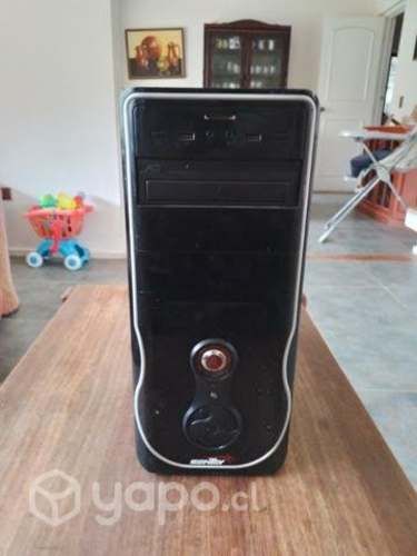 Pc gamer + mouse teclado audifonos y mousepad