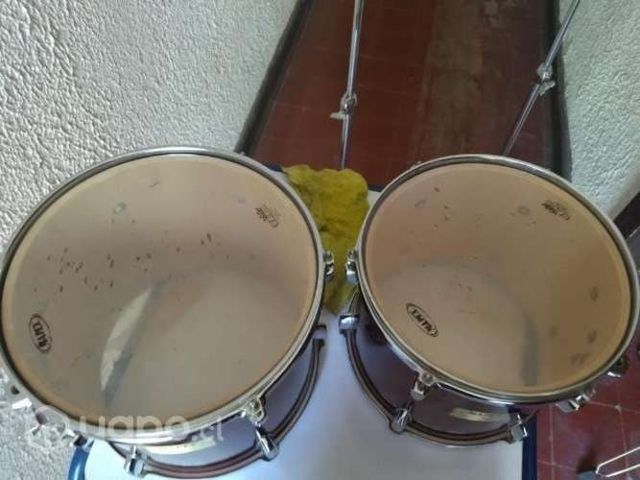 artículos de batería Tom 1 tom 2 y bombo