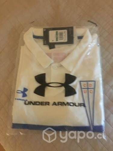 Polera Universidad Catolica