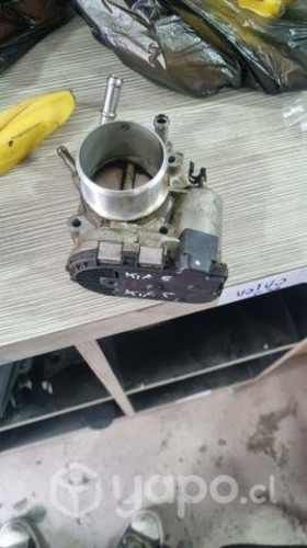 Cuerpo de aceleracion kia rio 5 2016