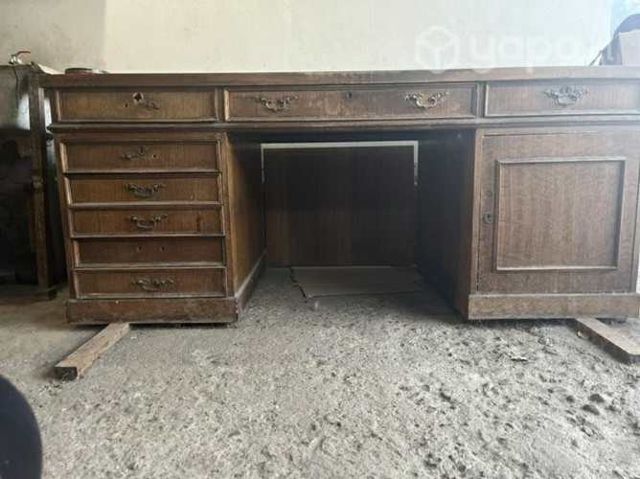 Escritorio madera antiguo