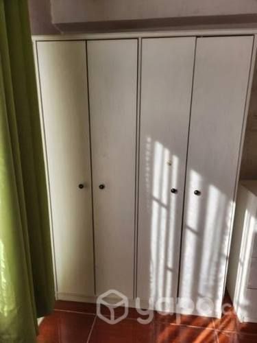 Closet blanco 4 puertas