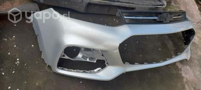 Paragolpe tracker 2020 impecable