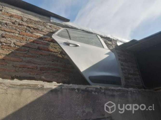 Puerta completa sanyon actyon 2005