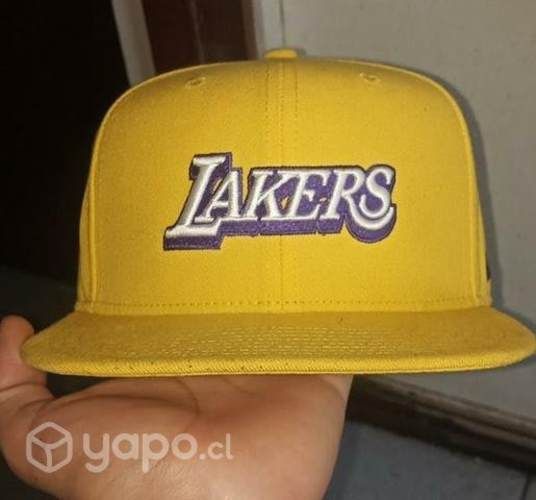 Gorro lakers nike