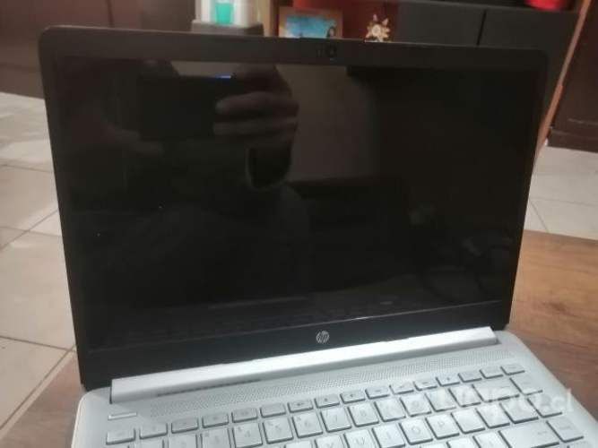 Notebook hp modelo: 14-cf2051la 2 semanas de uso