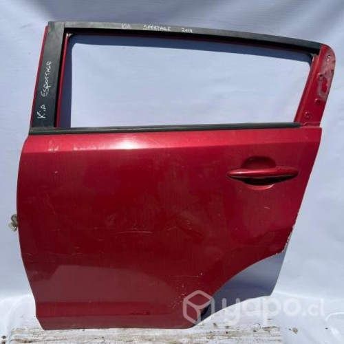 Puerta trasera izquierda Kia sportage 2014