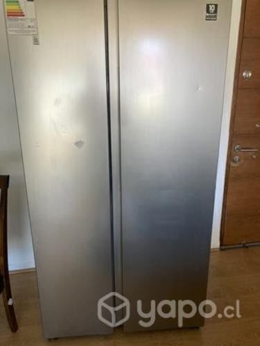 Hermoso refrigerador como nuevo