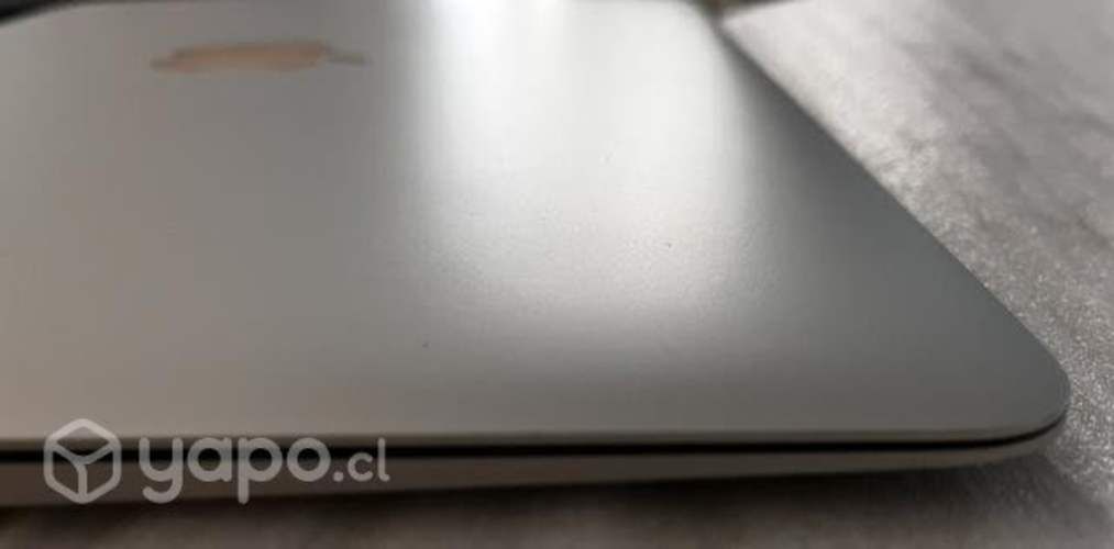 MacBook Air 2017 128 gb 8 gb RAM