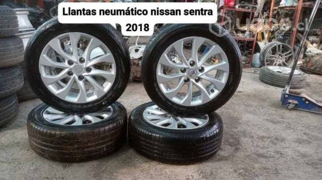 Juego llanta con neumático Nissan Sentra año 2018