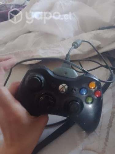 consola xbox 360con tres juego más un cob