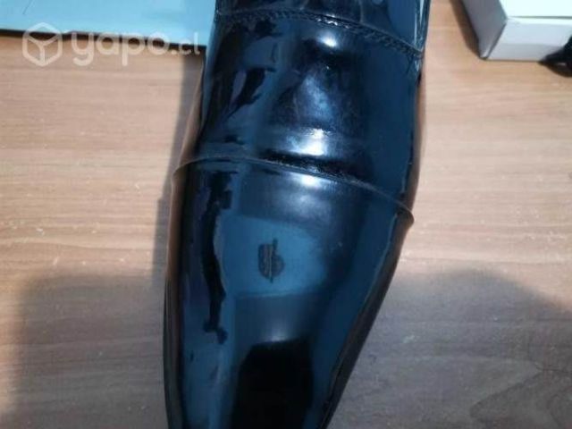 Calzado formal tipo charol