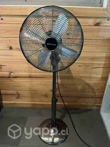 Ventilador de pie Bionaire impecable