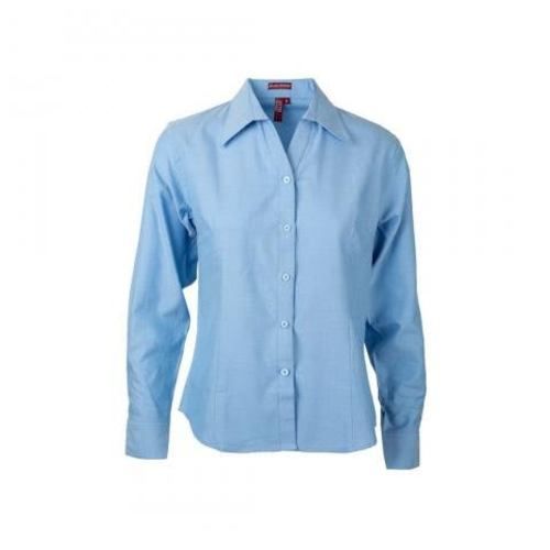 Blusa ejecutiva, Oxford celeste