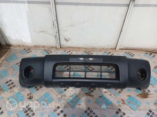 Parachoques delantero Nissan Terrano D22