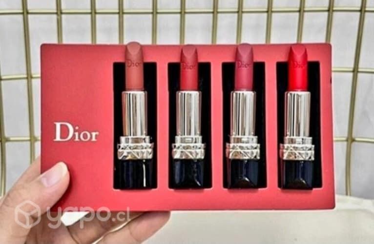 4 set de 4 Labiales en cada caja