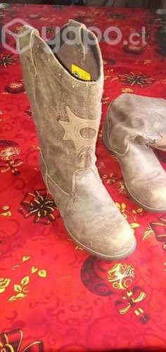 Botas cat mujer N 40