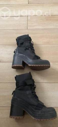 Convers botas
