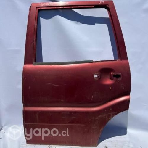 Puerta trasera Izquierda Mahindra pik up 2012