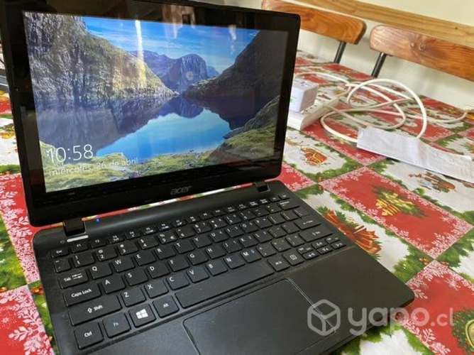 Notebook acer con poco uso