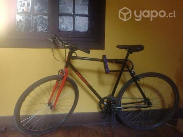 Bicicleta Fixie urbana aro 29, sin detalles